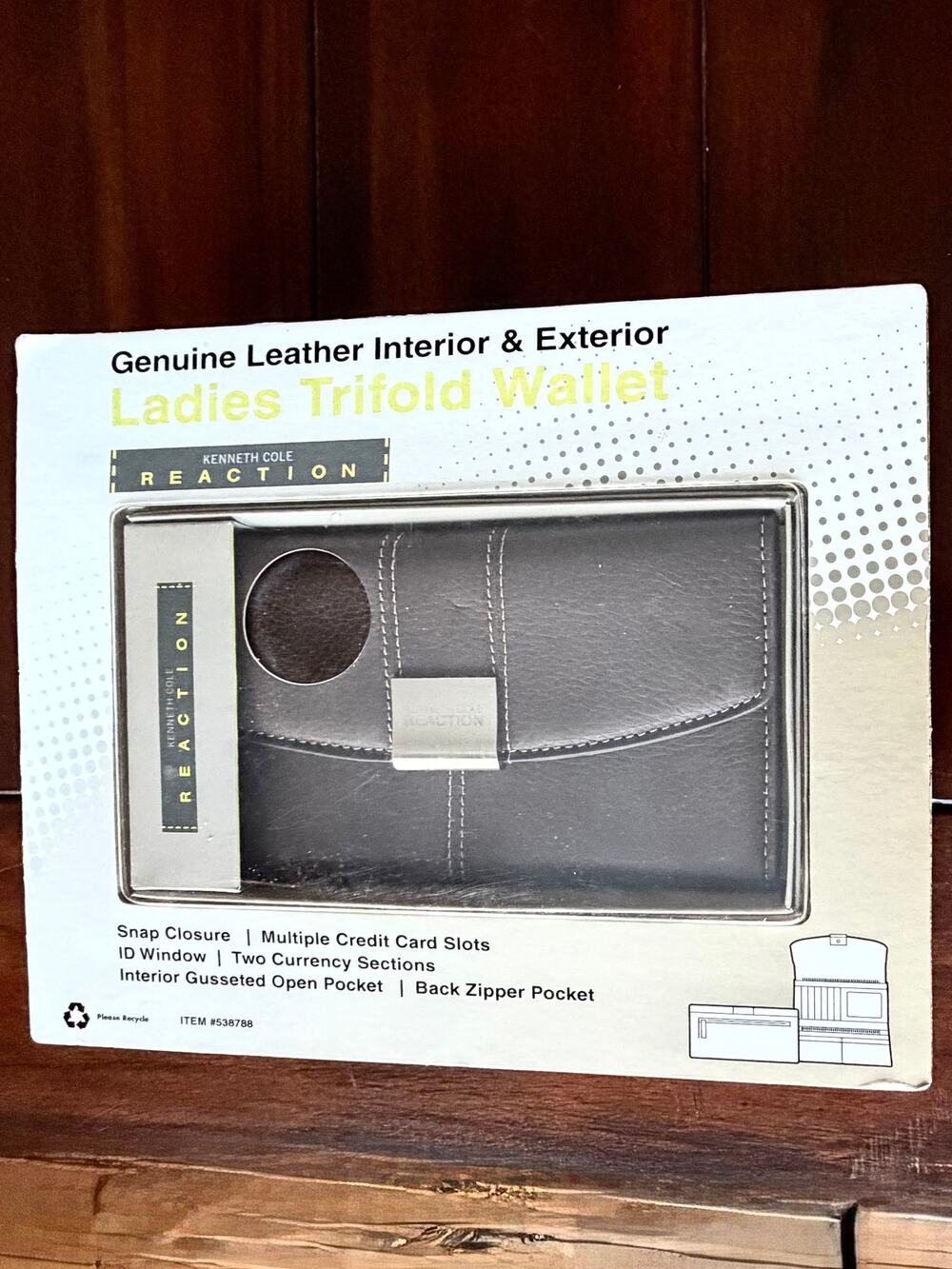 Kenneth Cole Reaction Ladies Trifold Wallet Black Genuine Leather NIB #538788
